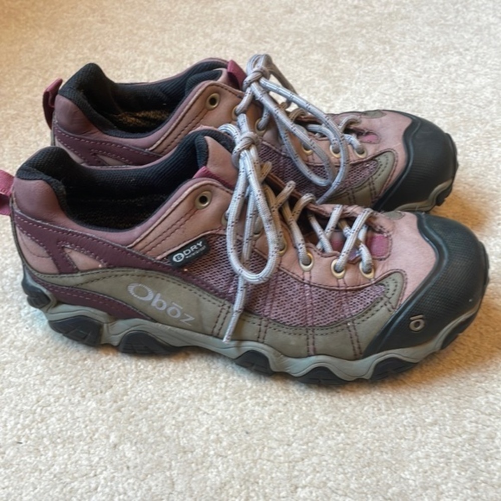 Oboz Women's Low-Cut Hiking Shoe - Dusty Rose/Olive